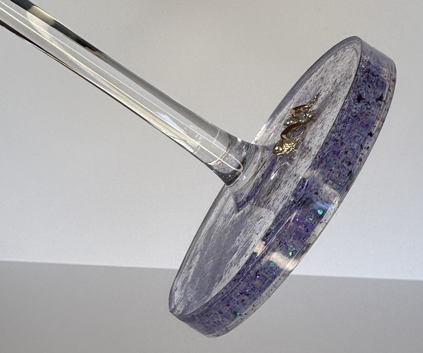 0020 Wine glass bow in purple