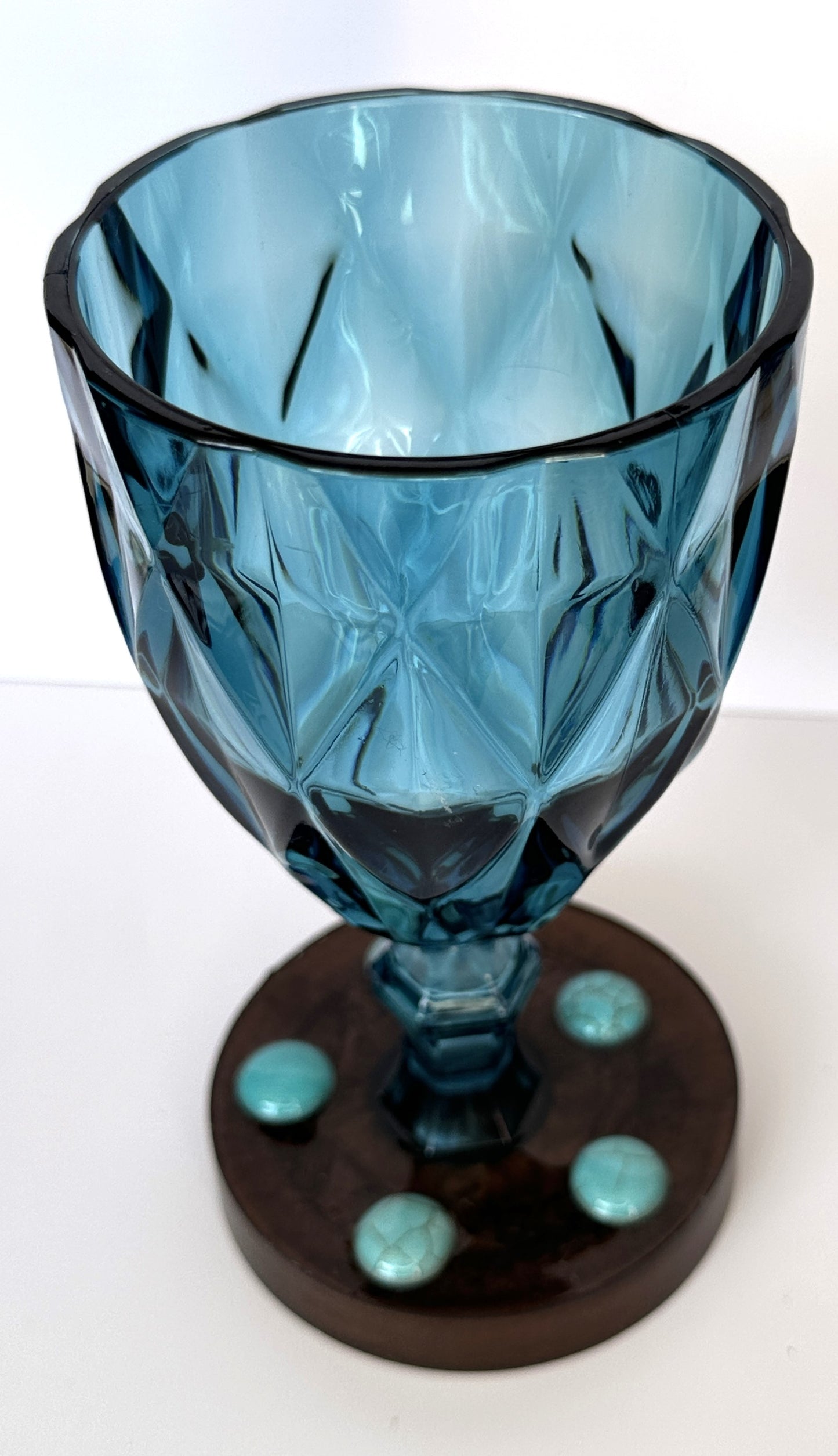 0026 Water glass blue with turquoise cabochon