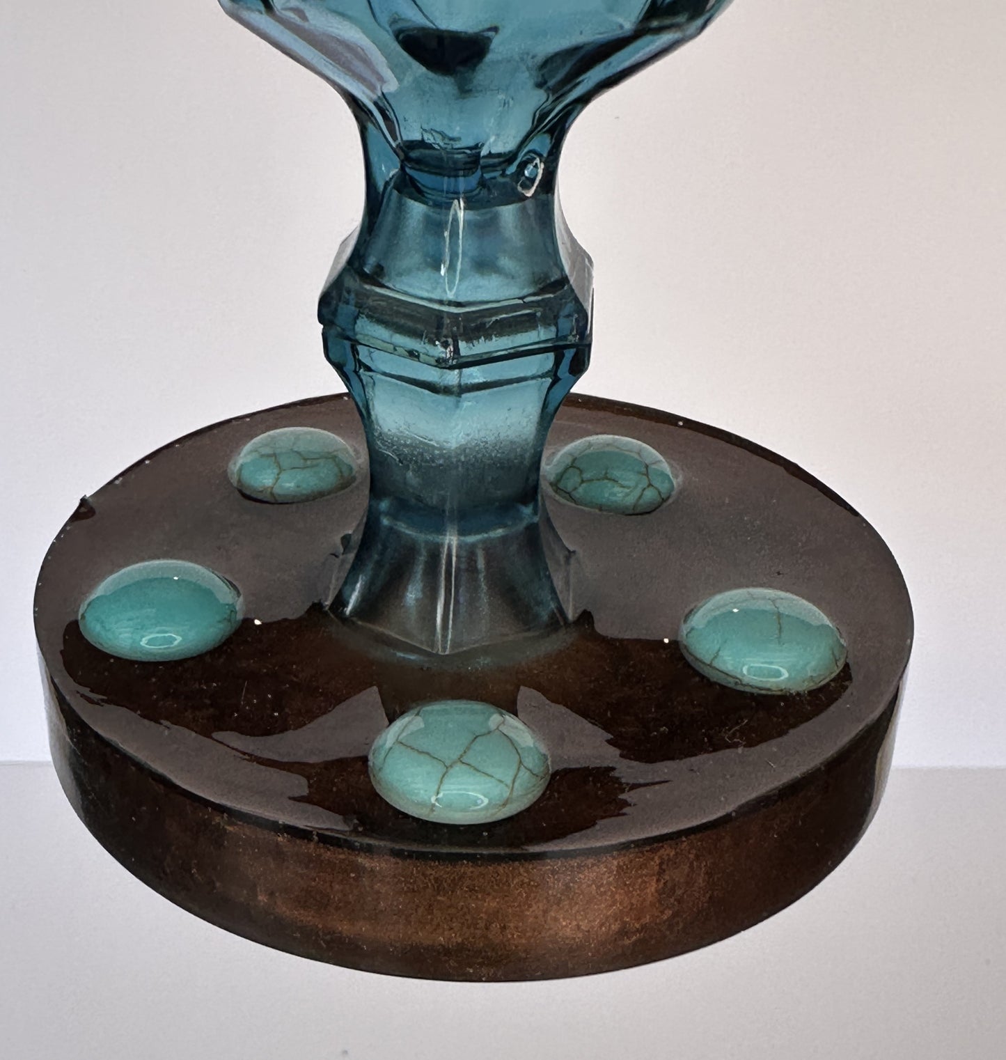 0026 Water glass blue with turquoise cabochon