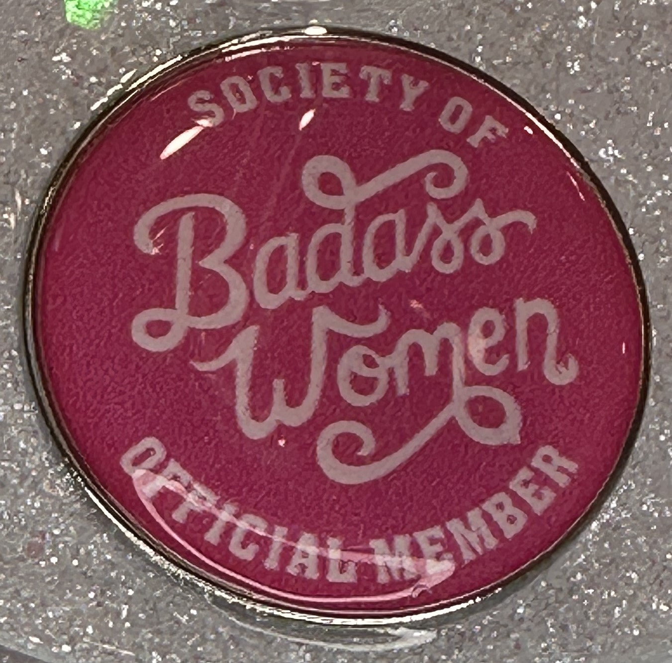 0083 Wine glass "badass woman"