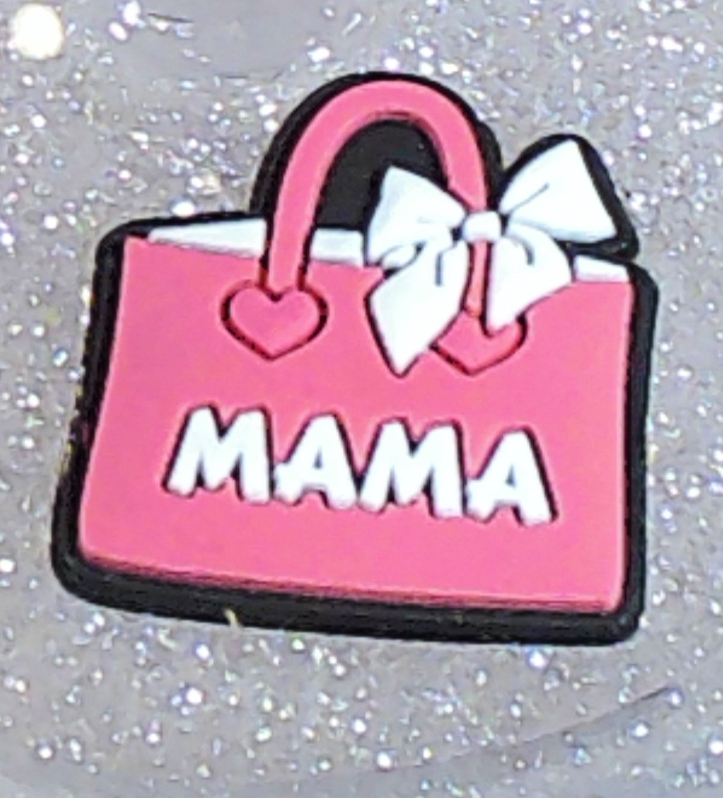 0087 Wine glass with "Mama" embellishment
