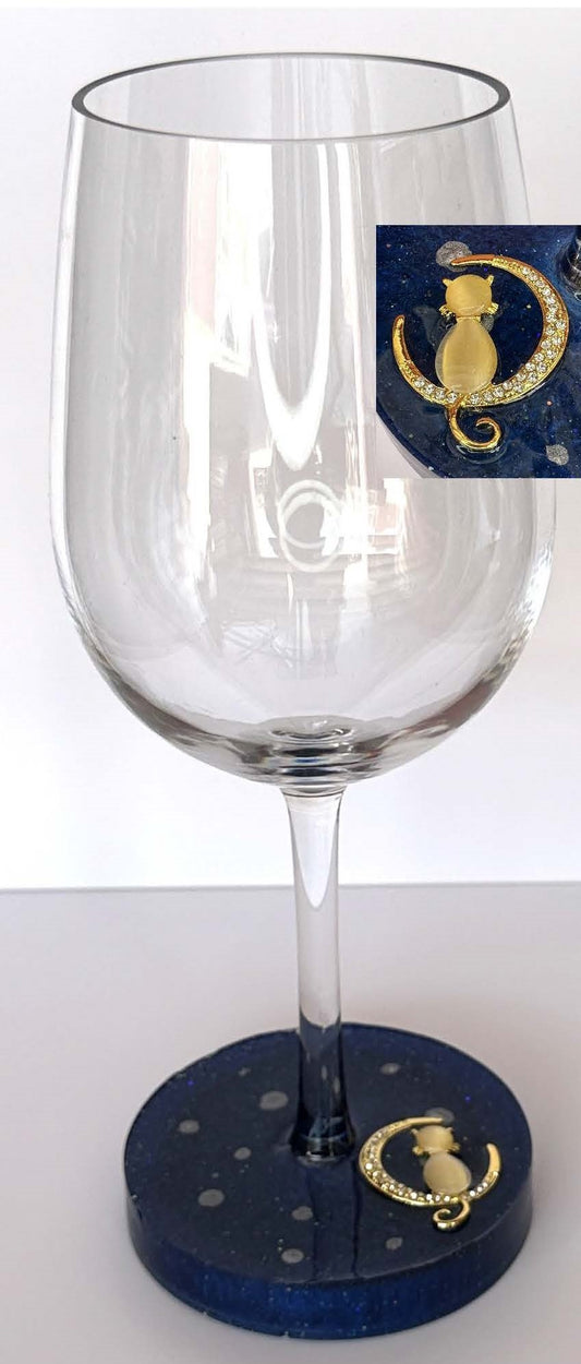 0013 Wine glass gold rhinestone cat on moon