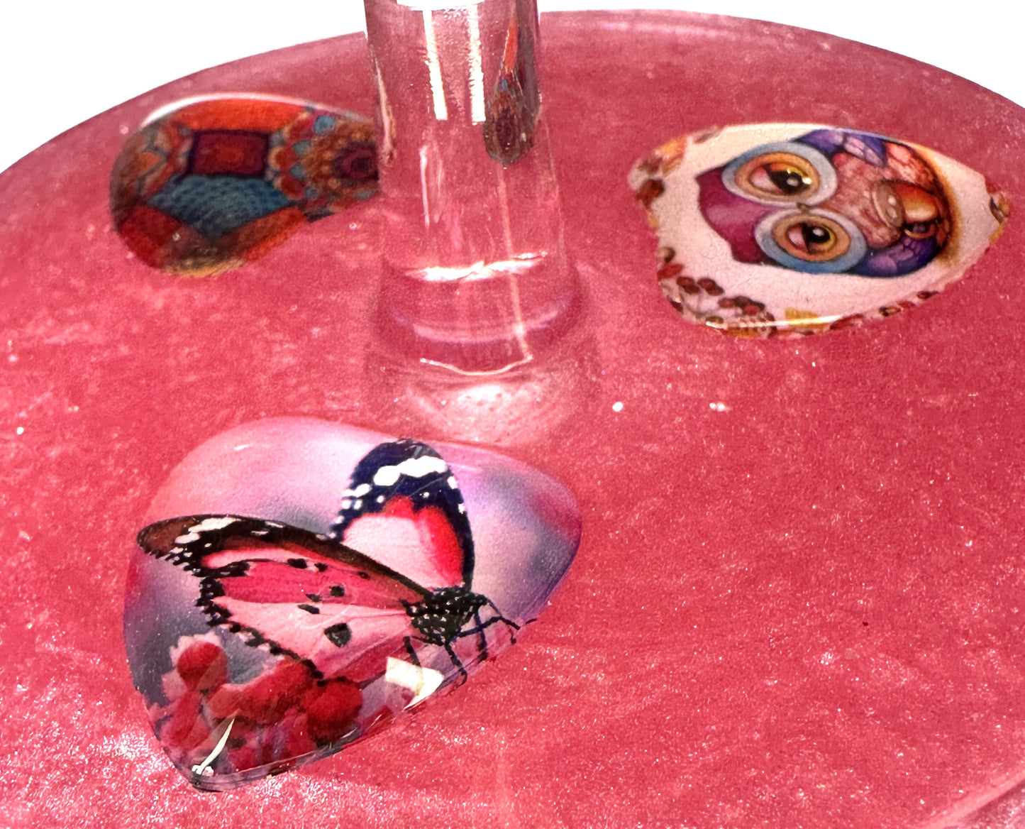 0016 Wine glass heart cabochons in pink