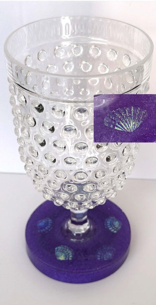 0024 Water glass iridescent seashells in purple
