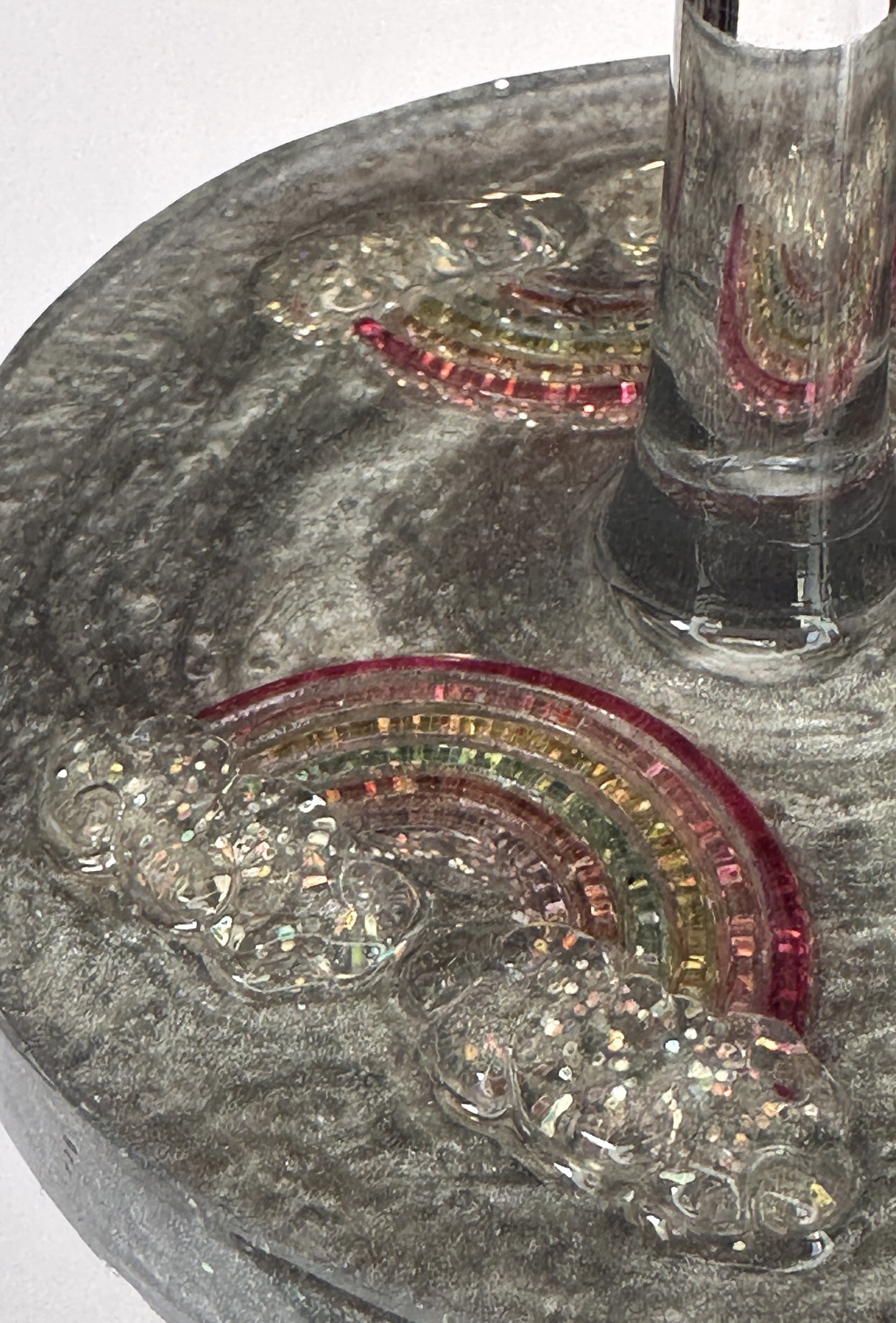 0042 Wine glass sparkle rainbow in silver