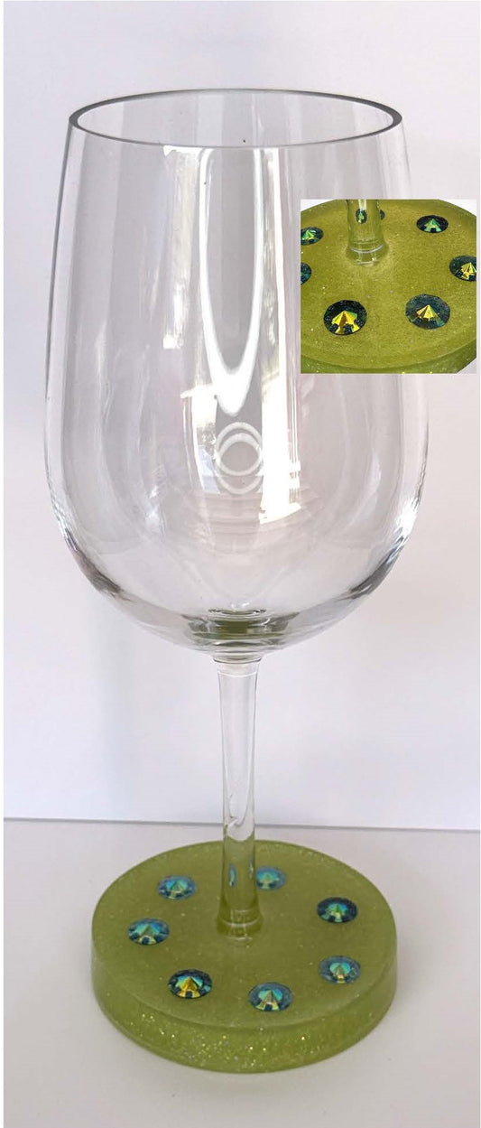 0043 Wine glass crystal resin rhinestones in yellow/green