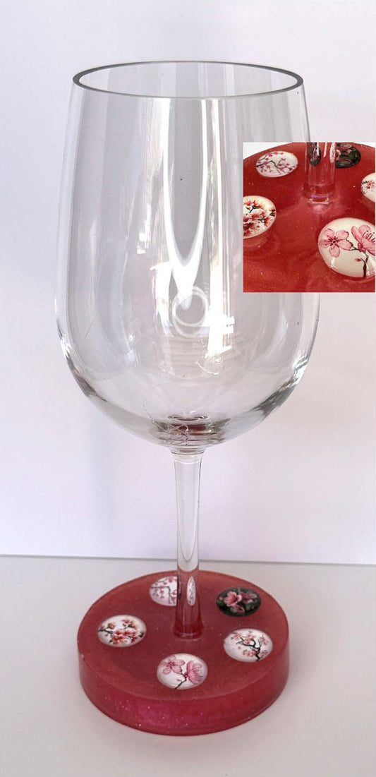 0044 Wine glass pink peach blossom cabochons in pink