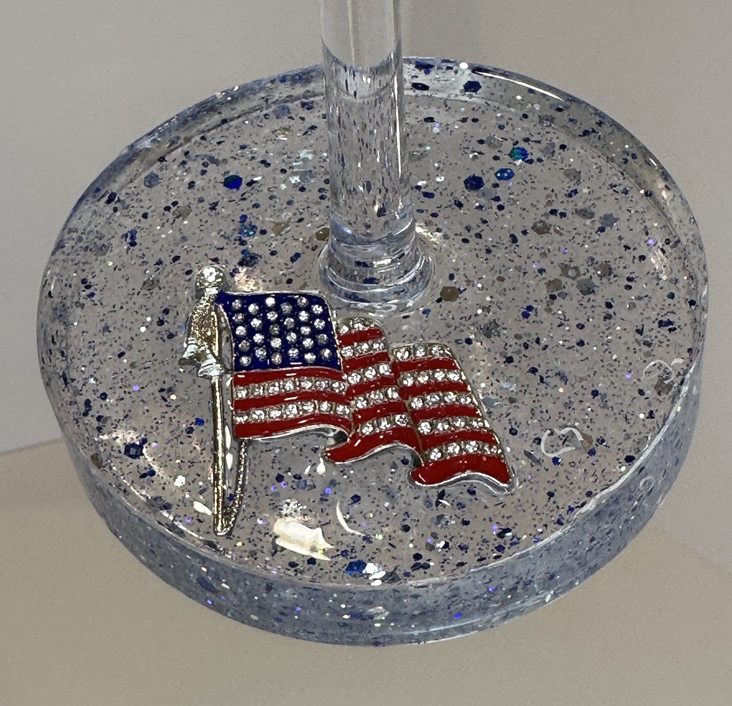 0005 Wine glass rhinestone flag