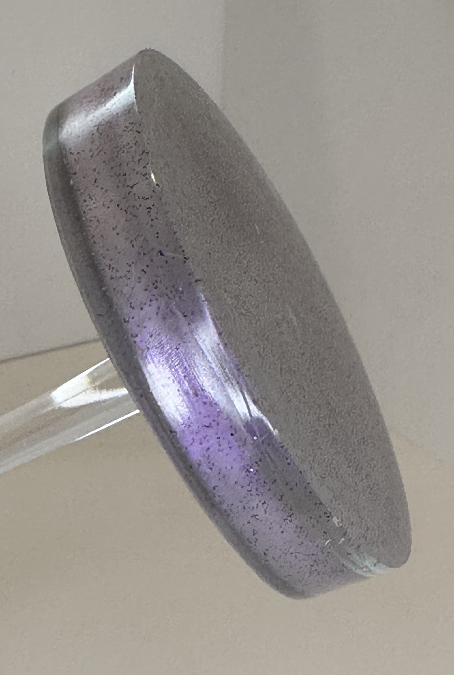 0007 Wine glass rhinestone bird on lavender