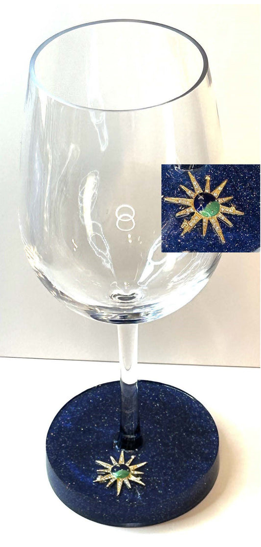 0077 Wine glass midnight star
