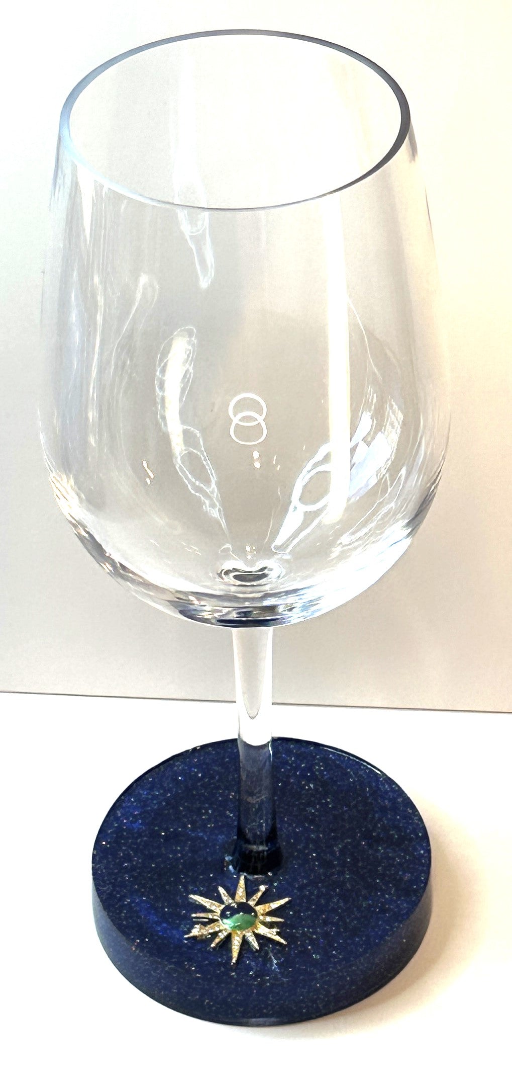 0077 Wine glass midnight star