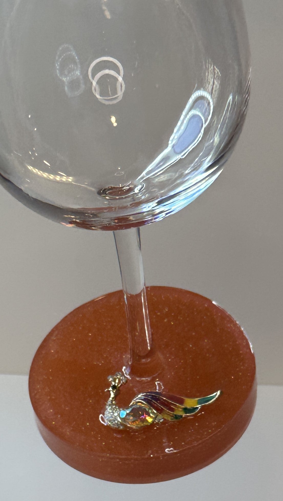 0080 Wine glass peacock