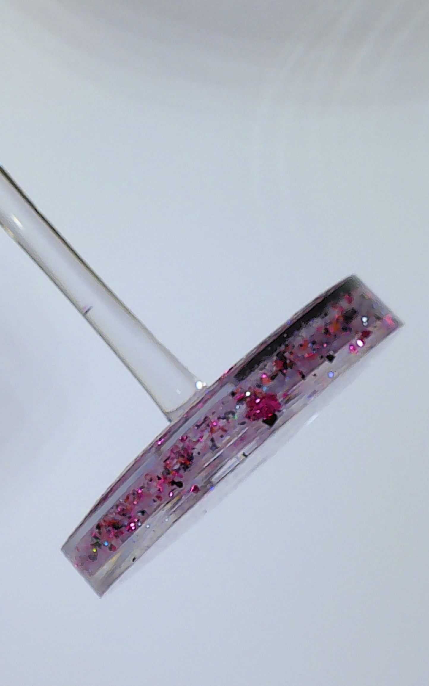 0094 Wine glass with "Mom I Miss U" embellishment